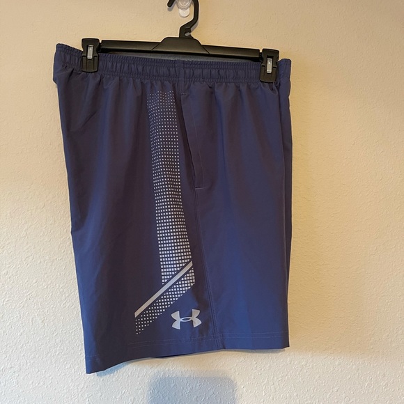 Under Armour lightweight shorts-NWOT - Picture 3 of 3